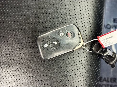 Used 2010 Lexus IS 250C image 38