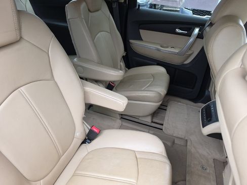 Used 2010 GMC Acadia SLT FWD image 24
