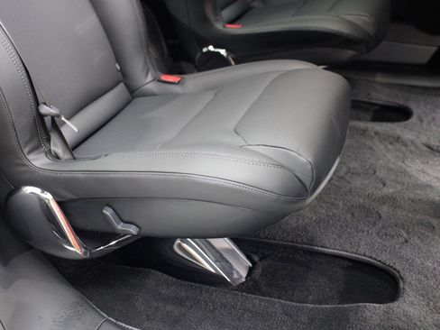 Used 2023 Tesla Model X image 34