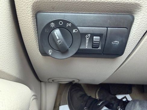 Used 2006 Mercury Milan Premier image 16