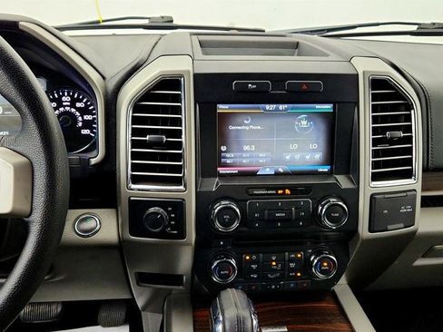 Used 2015 Ford F150 Lariat AWD/4WD image 17