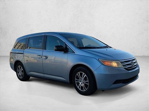Used 2012 Honda Odyssey EX image 3