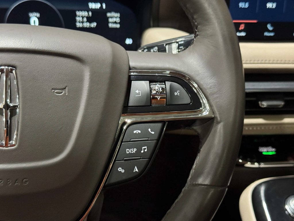 Certified 2023 Lincoln Nautilus Reserve AWD/4WD image 11