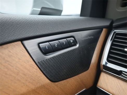 Used 2024 Volvo XC90 B6 Plus w/ Protection Package Premier image 29