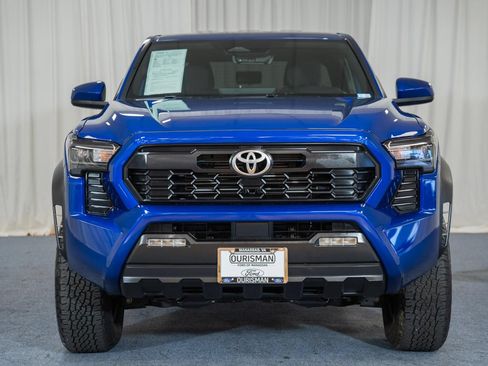 Used 2024 Toyota Tacoma TRD Off-Road AWD/4WD image 2