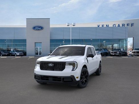New 2025 Ford Maverick Lariat w/ Black Appearance Package image 2