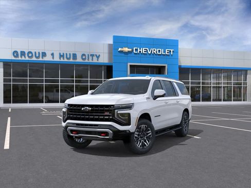 New 2026 Chevrolet Suburban Z71 w/ Comfort Package AWD/4WD image 8