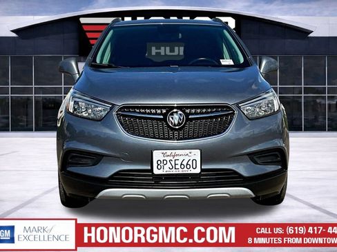 Used 2020 Buick Encore Preferred image 2