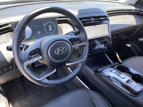 Certified 2023 Hyundai Tucson Limited AWD/4WD image 18