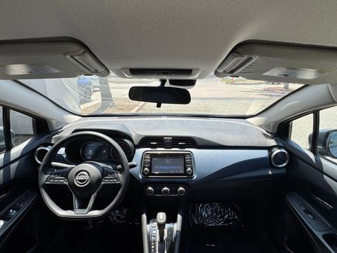 Used 2025 Nissan Versa SV FWD image 32
