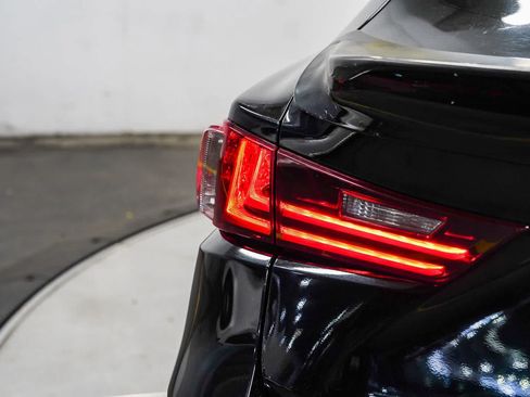 Used 2015 Lexus IS 250 RWD image 11