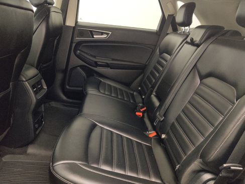 Used 2021 Ford Edge SEL w/ Convenience Package AWD/4WD image 18