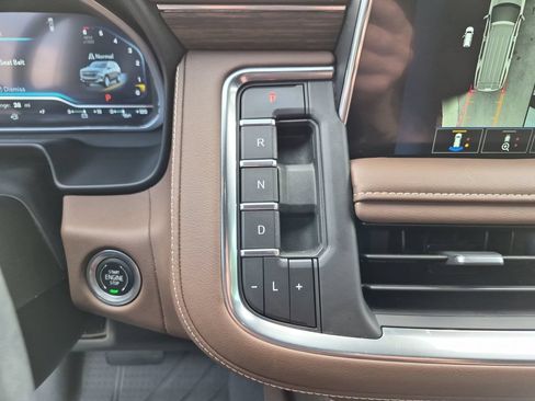 Used 2024 Chevrolet Tahoe High Country RWD image 30