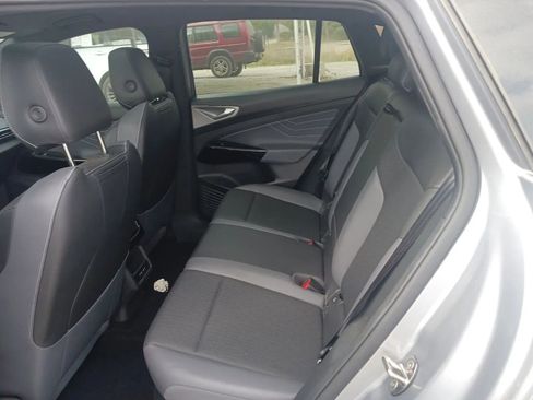 Used 2023 Volkswagen ID.4 Pro S RWD image 5