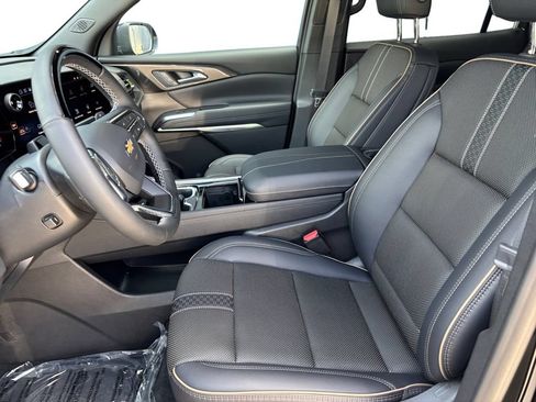 Used 2026 Chevrolet Traverse High Country AWD/4WD image 10