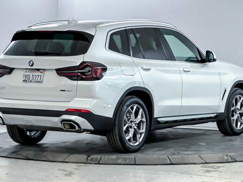 Used 2023 BMW X3 xDrive30i w/ Premium Package image 2