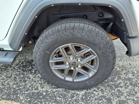 Used 2024 Jeep Wrangler Unlimited Sport AWD/4WD image 42