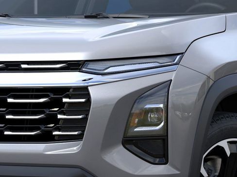 New 2025 Chevrolet Equinox LT image 36