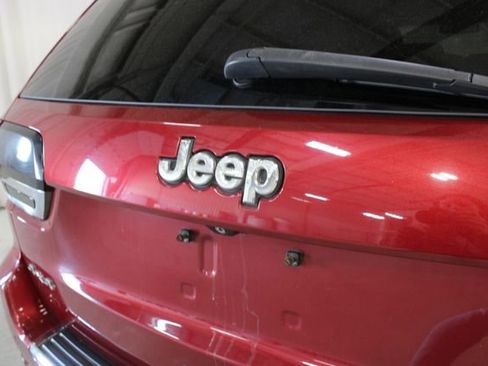 Used 2015 Jeep Grand Cherokee Overland AWD/4WD image 31