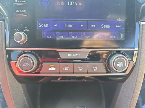 Used 2021 Honda Civic Sport image 21