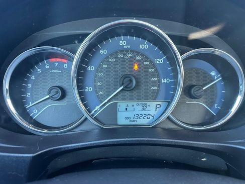 Used 2015 Toyota Corolla L image 13