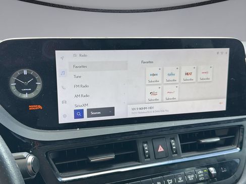 Certified 2024 Lexus ES 300h F Sport w/ Accessory Package (Z2) FWD image 22