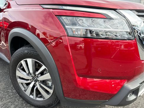 Used 2022 Nissan Pathfinder SL image 24