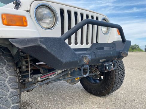 Used 2005 Jeep Wrangler Unlimited AWD/4WD image 51