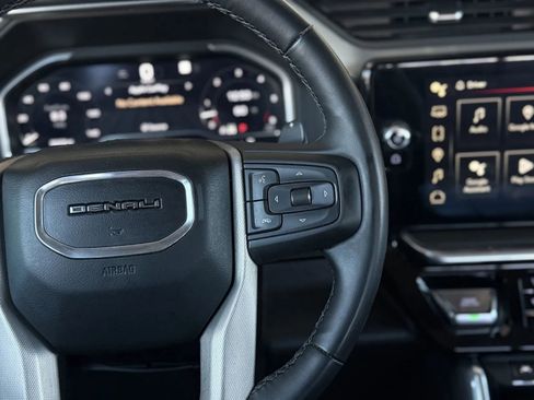 Used 2023 GMC Sierra 1500 Denali w/ Technology Package AWD/4WD image 23