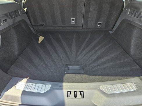 New 2025 Lincoln Nautilus Reserve w/ Jet Appearance Package image 31