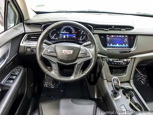 Used 2019 Cadillac XT5 Premium Luxury AWD/4WD image 3