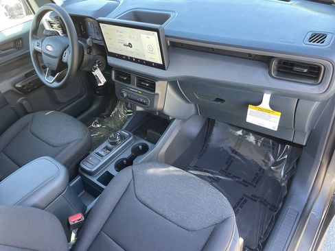 New 2025 Ford Maverick XL image 11