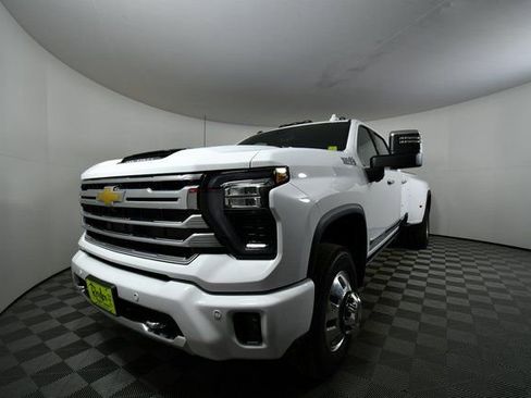 New 2026 Chevrolet Silverado 3500 High Country w/ Technology Package image 6