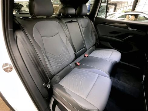 New 2026 Volkswagen Tiguan SE R-Line image 26