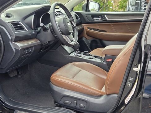 Used 2018 Subaru Outback 2.5i Touring image 13