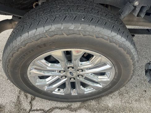 Used 2024 Ford F150 Lariat w/ Equipment Group 502A High AWD/4WD image 13