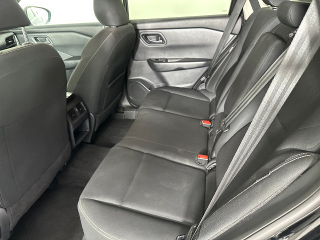 Used 2024 Nissan Rogue S AWD/4WD image 18