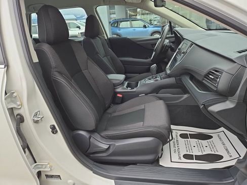 Used 2025 Subaru Outback image 17