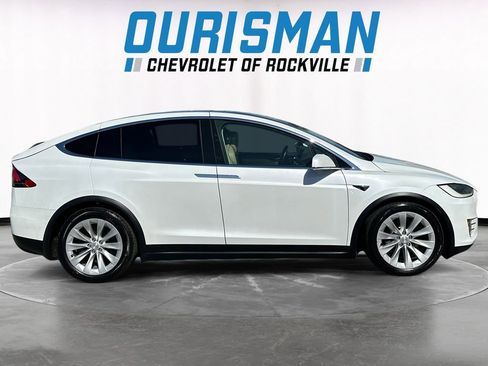 Used 2017 Tesla Model X 90D image 7