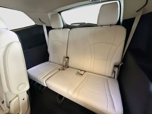 Used 2022 Buick Enclave Essence w/ Experience Buick Package AWD/4WD image 16