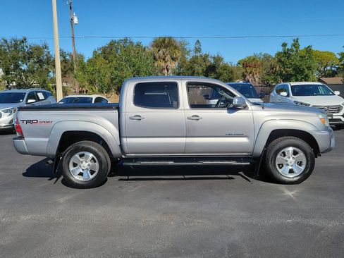 Used 2014 Toyota Tacoma PreRunner image 7