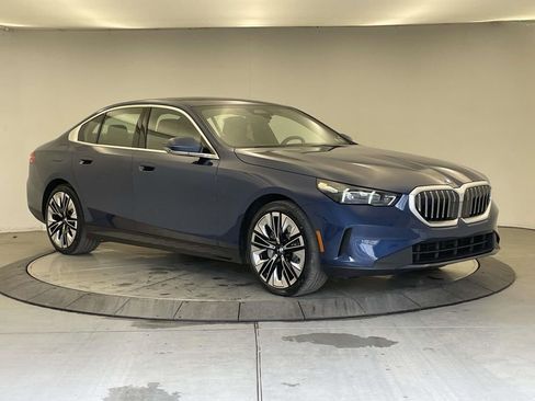 New 2026 BMW 530i xDrive AWD/4WD image 7