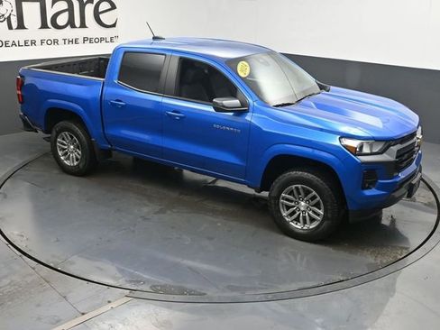 Used 2024 Chevrolet Colorado LT w/ LT Convenience Package II image 45