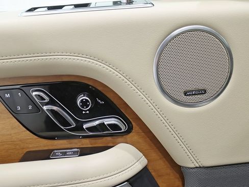 Used 2018 Land Rover Range Rover HSE image 36