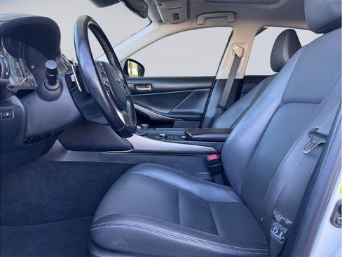 Used 2018 Lexus IS 300 w/ Accessory Package 2 RWD image 10