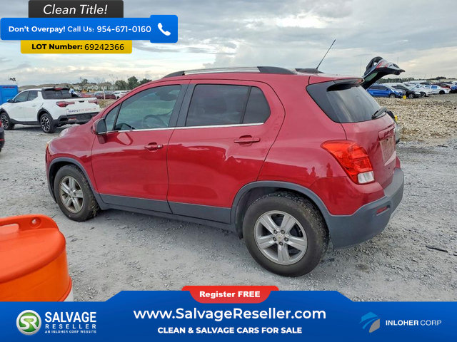 Used 2015 Chevrolet Trax LT w/ LT Sun and Sound Package FWD image 3