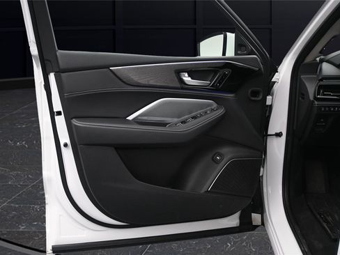 Certified 2026 Acura MDX SH-AWD w/ Advance Package image 7