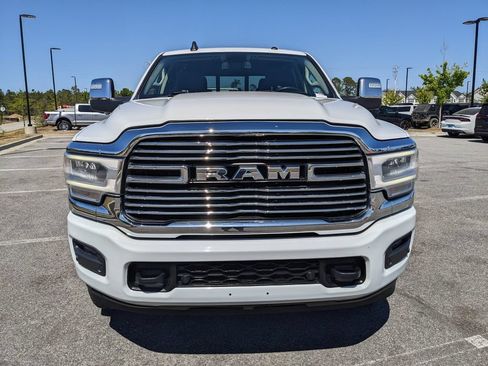 Used 2023 RAM 2500 Laramie AWD/4WD image 12