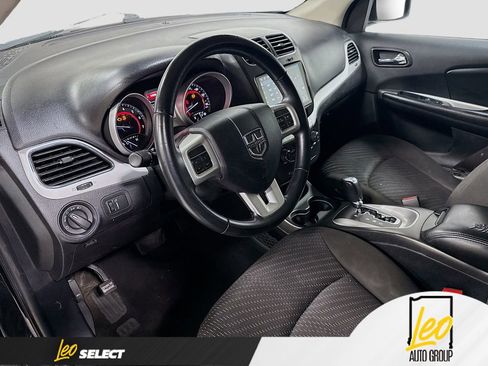 Used 2018 Dodge Journey SE w/ Popular Equipment Group image 9