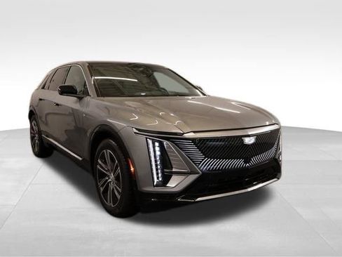 New 2026 Cadillac Lyriq Luxury image 1